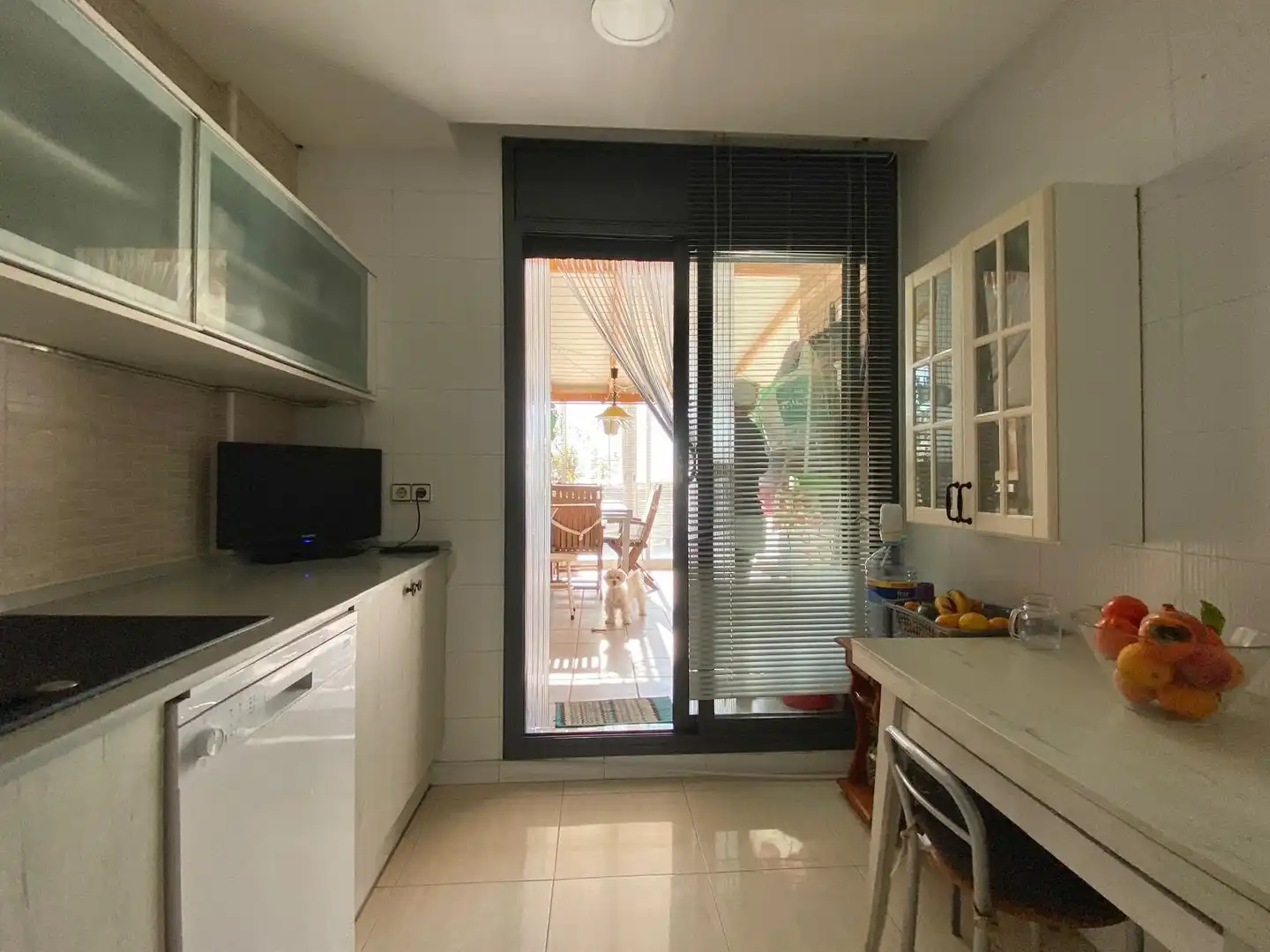 Küche von Einfamilien-Reihenhaus zum Verkauf in El Vendrell mit Klimaanlage, Heizung und Terrasse