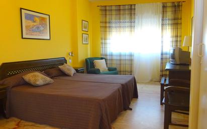 Bedroom of Study to rent in  Sevilla Capital  with Air Conditioner, Furnished and Community pool