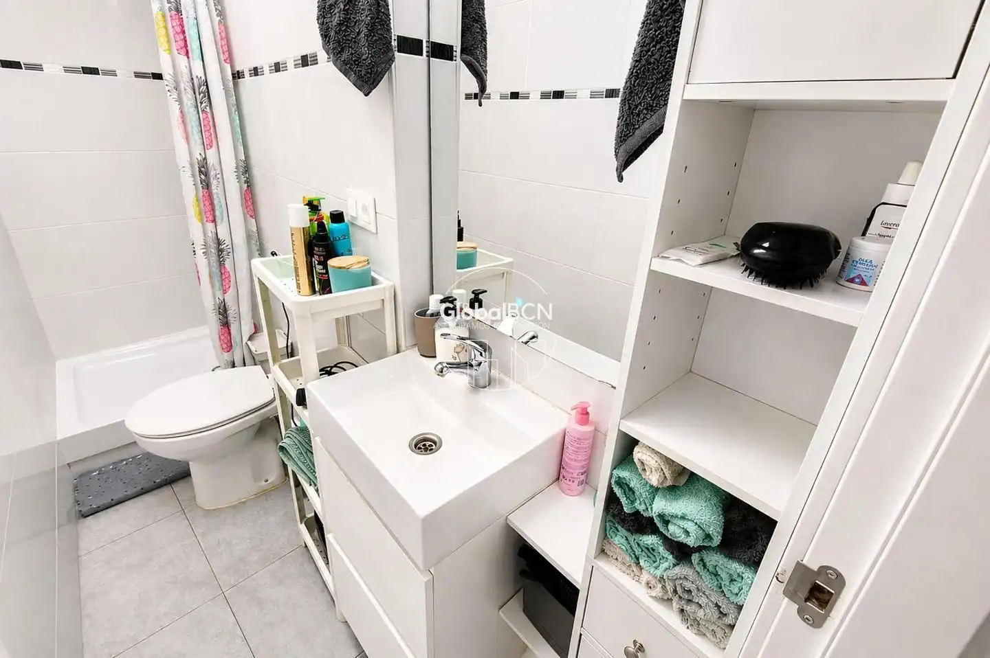 Baño de Piso en venta en Barcelona con Aire acondicionado, Amueblado y Balcón