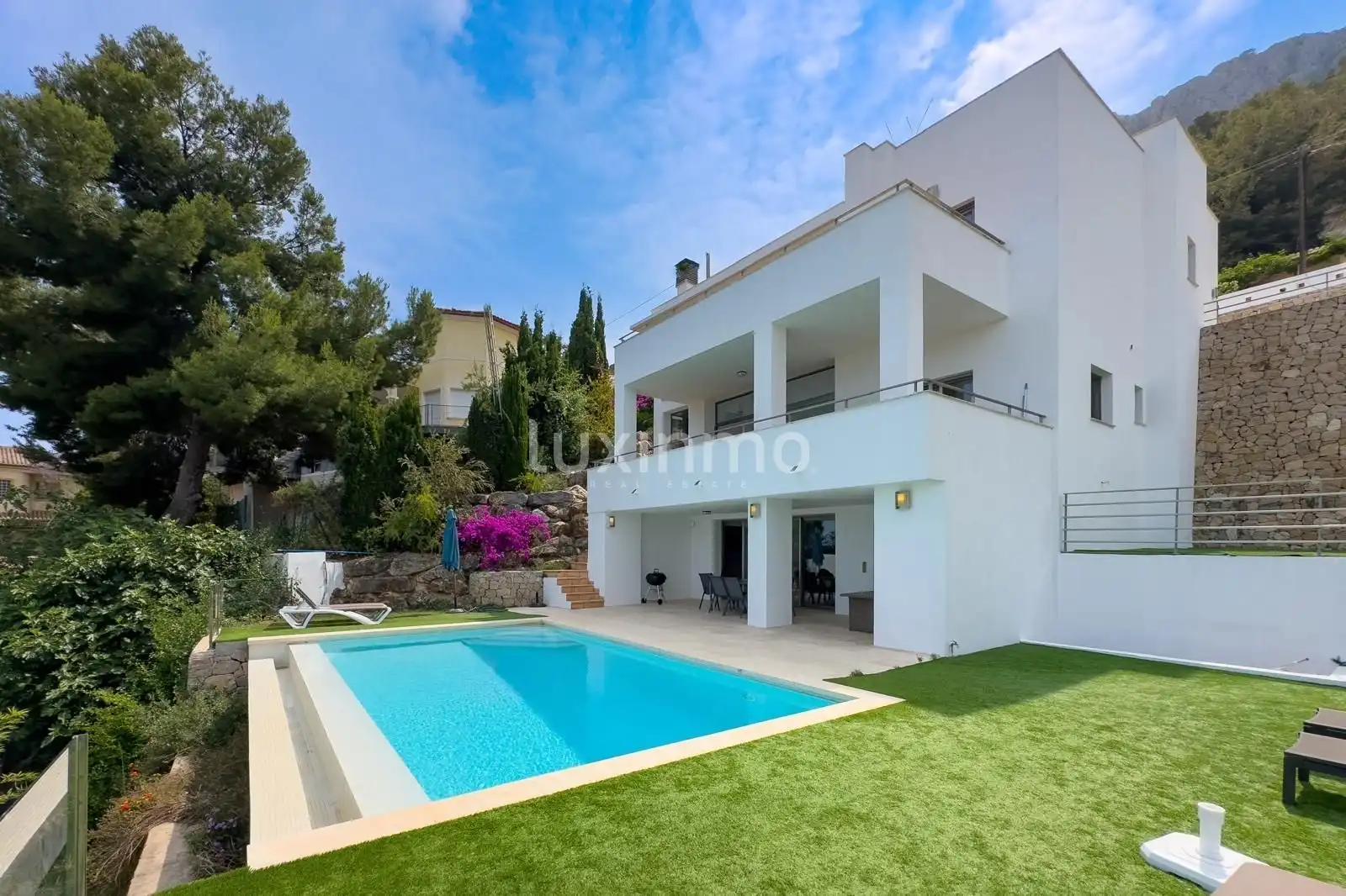 Detached house with terrace for sale in Oltamar - Cucarres
