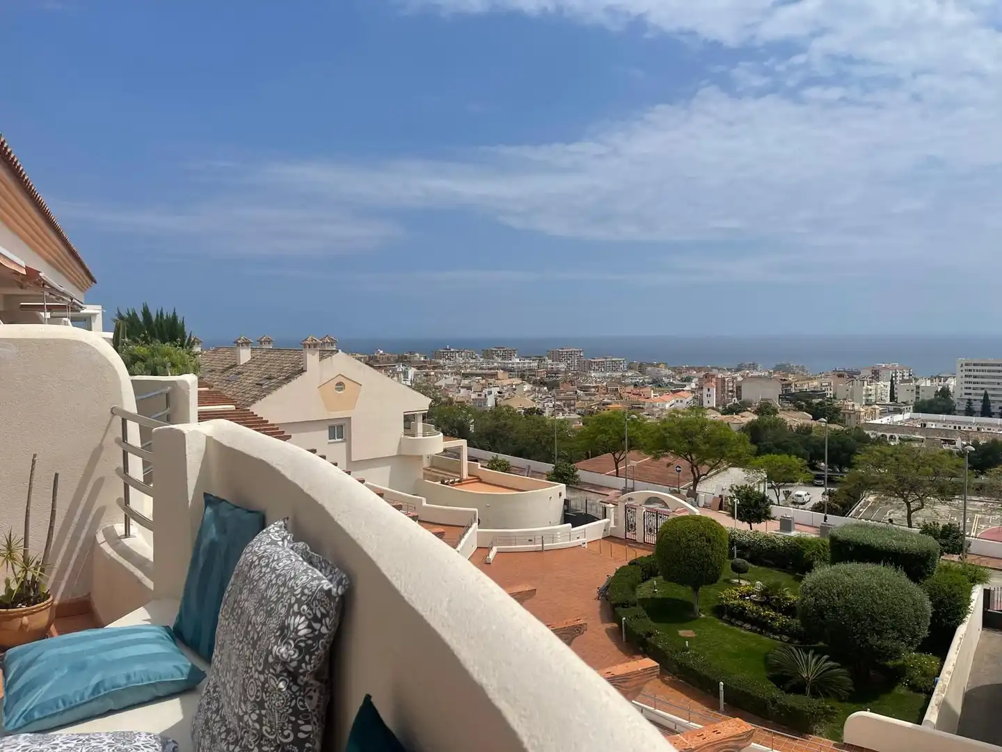 Vista exterior de Piso en venta en Benalmádena con Aire acondicionado, Terraza y Trastero