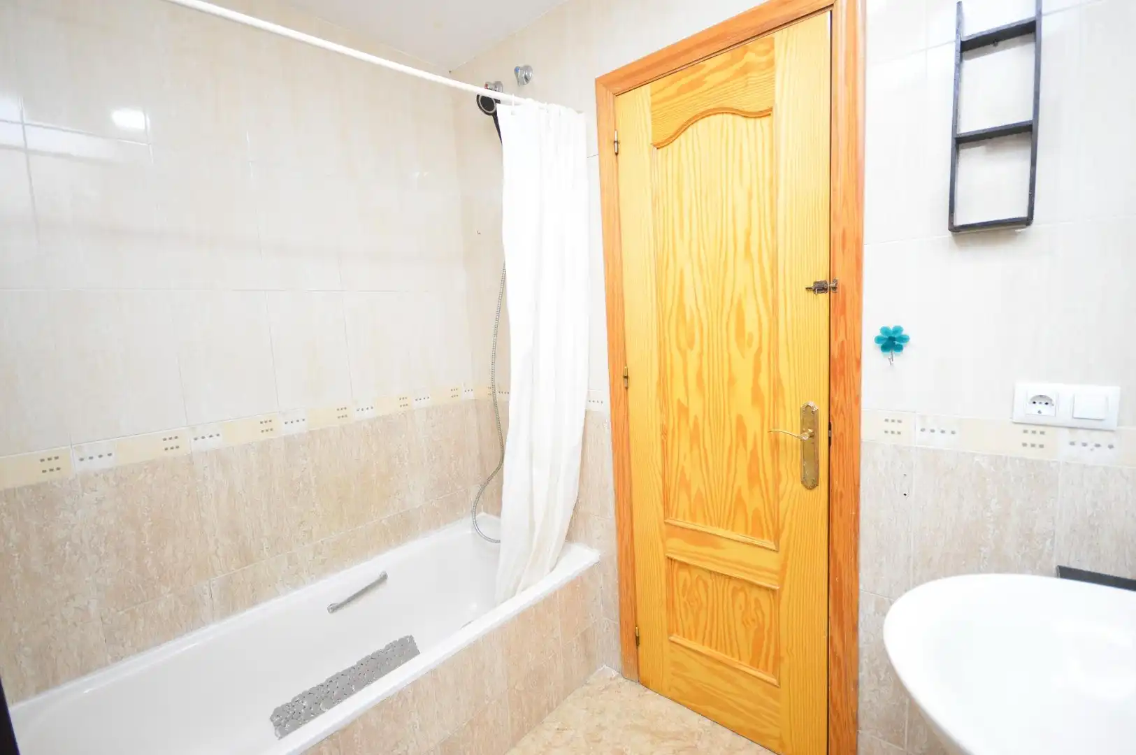 Badezimmer von Erdgeschoss zum Verkauf in Viator