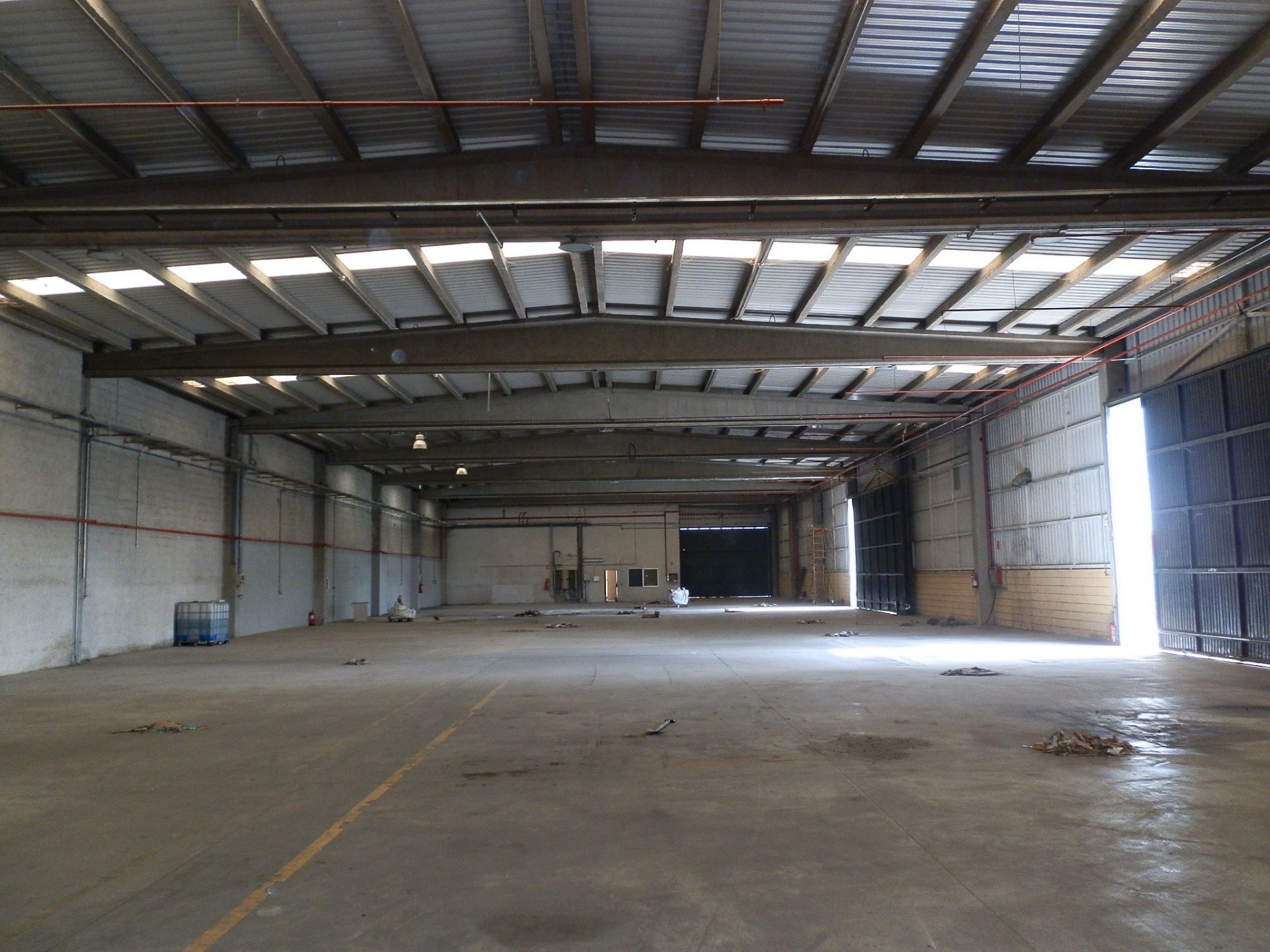 Industrial buildings for sale in Meco