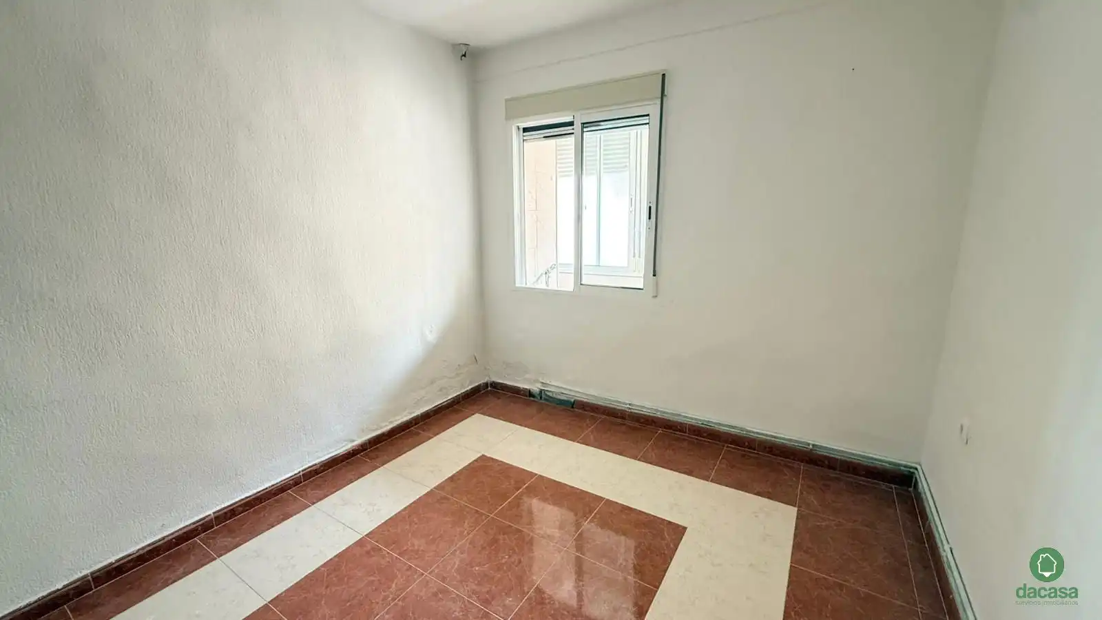 Habitación de Piso en venta en Huelva con Terraza y Alarma