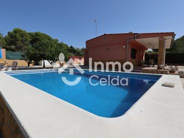 Villa avec piscine à vendre à Godelleta