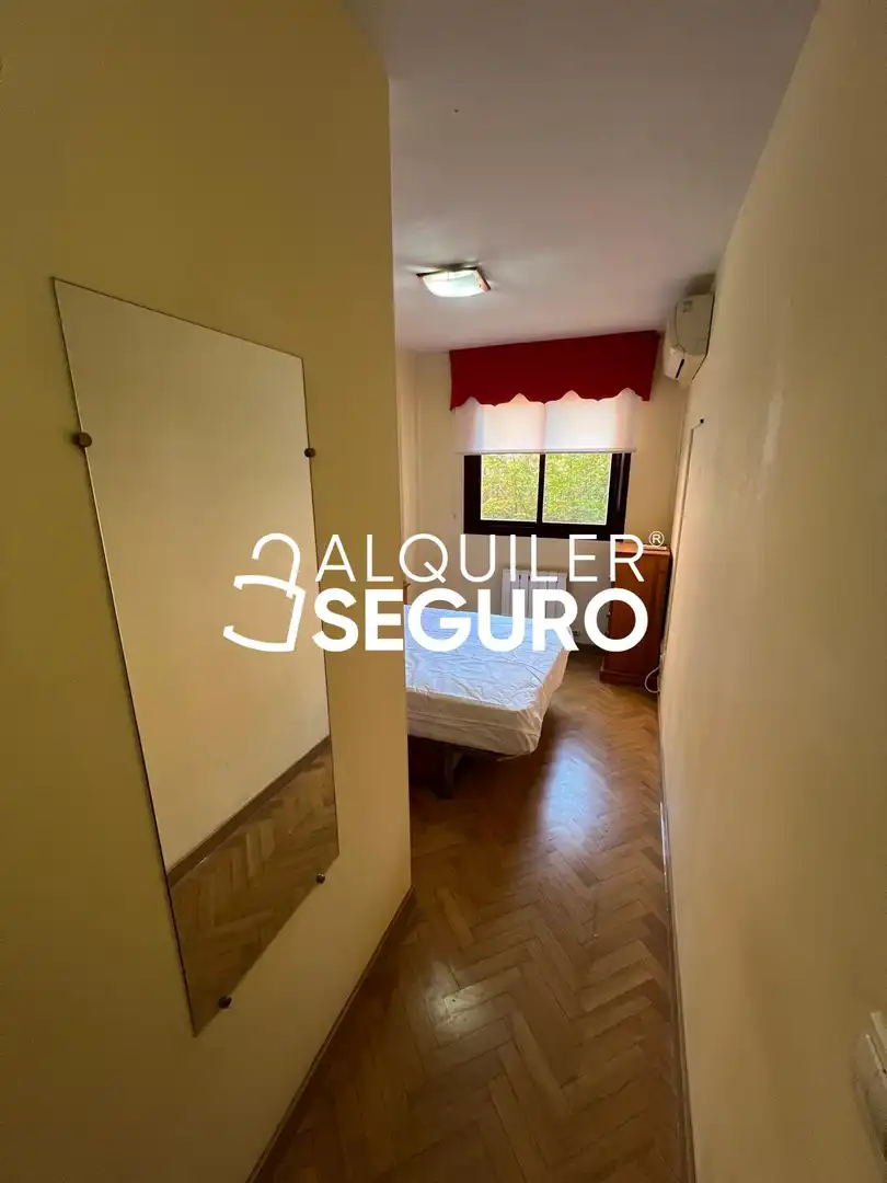 Wohnung zur Miete in San Cipriano, Valdebernardo - Valderribas