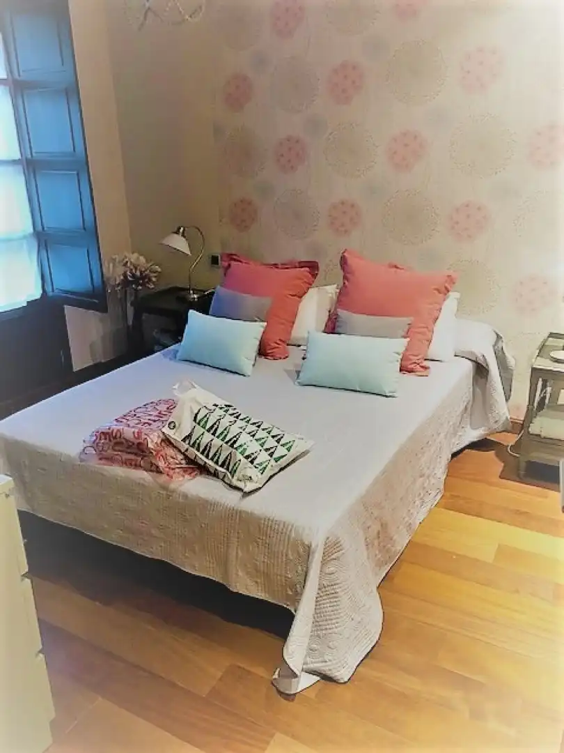 Bedroom of Apartments for rent in Valladolid  with Air Conditioner, Heating and Balcony