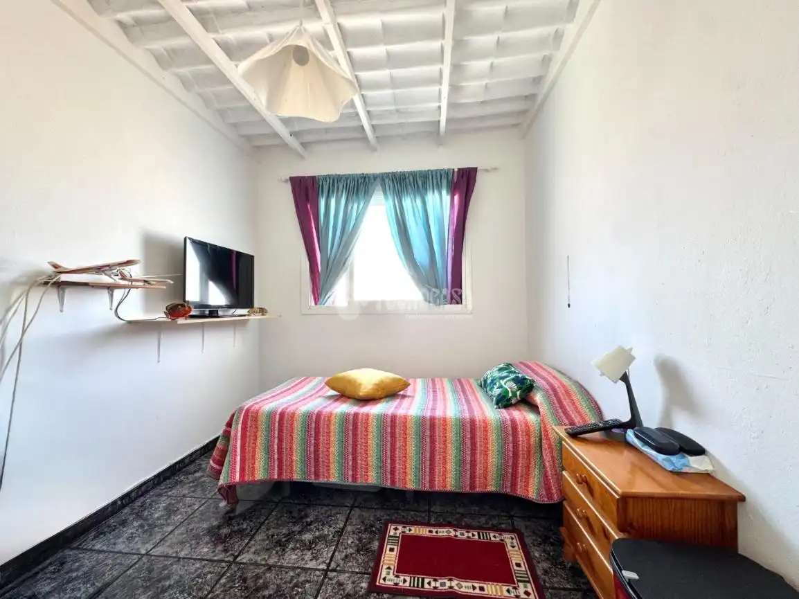 Dormitori de Casa adosada en venda en Las Palmas de Gran Canaria amb Traster i Balcó