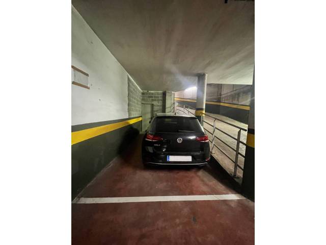 Garaje en Venta en Calle CONCÒRDIA en Bases de Manresa - Carretera de Santpedor