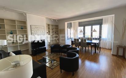 Living room of Flat to rent in  Barcelona Capital  with Air Conditioner, Heating and Furnished
