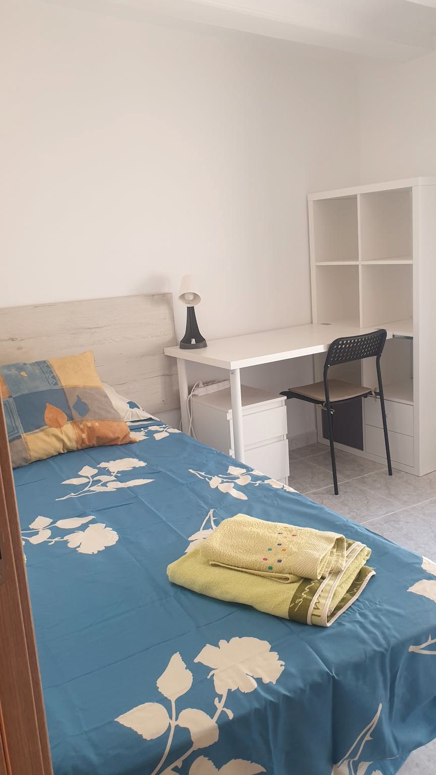 Bedroom of Flat to share in  Barcelona Capital  with Air Conditioner, Heating and Furnished