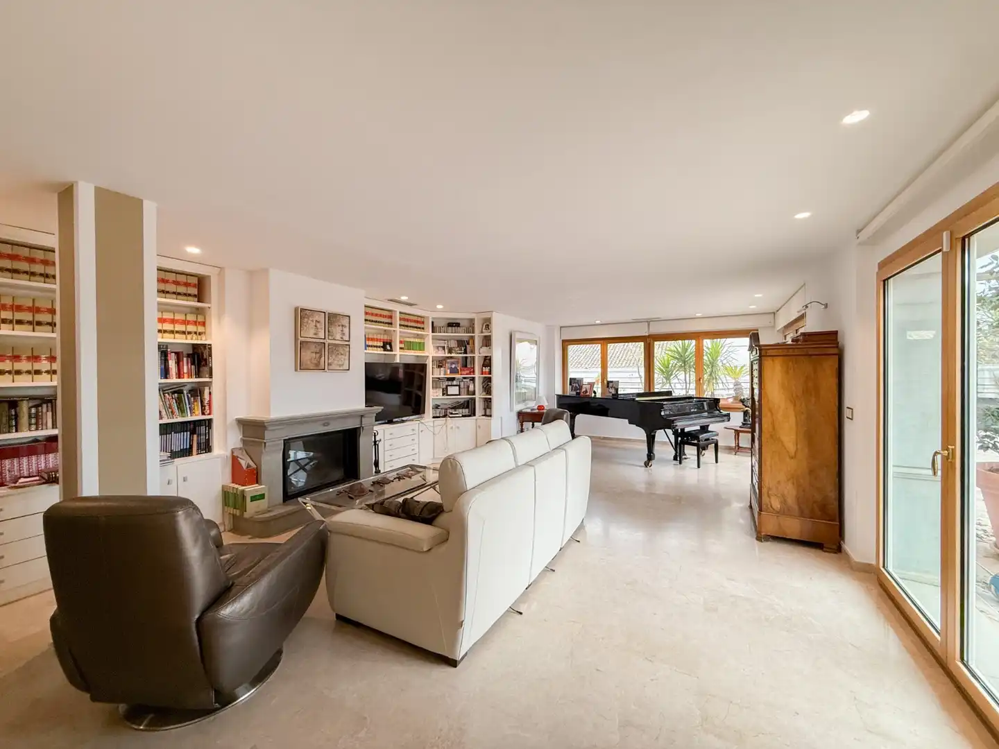 Sala de estar de Ático en venta en Águilas con Terraza, Amueblado y Horno