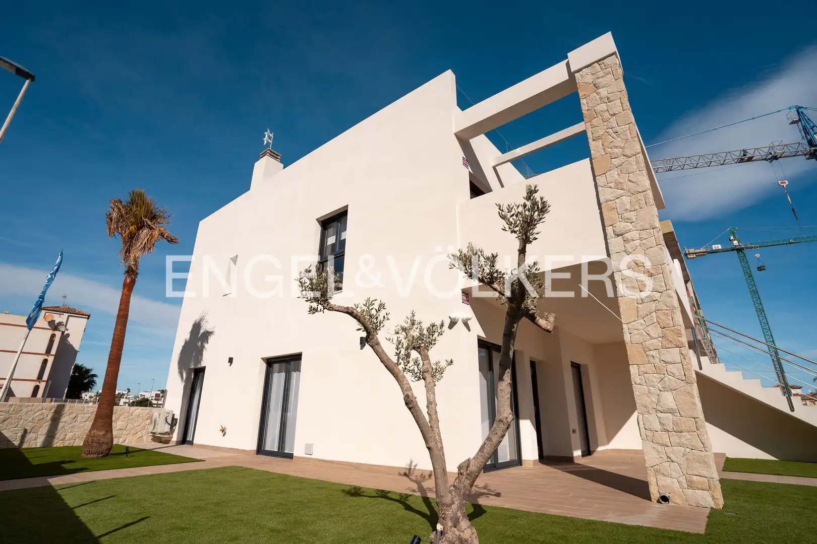 Vista exterior de Apartament en venda en Pilar de la Horadada amb Aire condicionat, Calefacció i Jardí privat