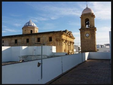 Casa amb balcó en venda a Núcleo urbano