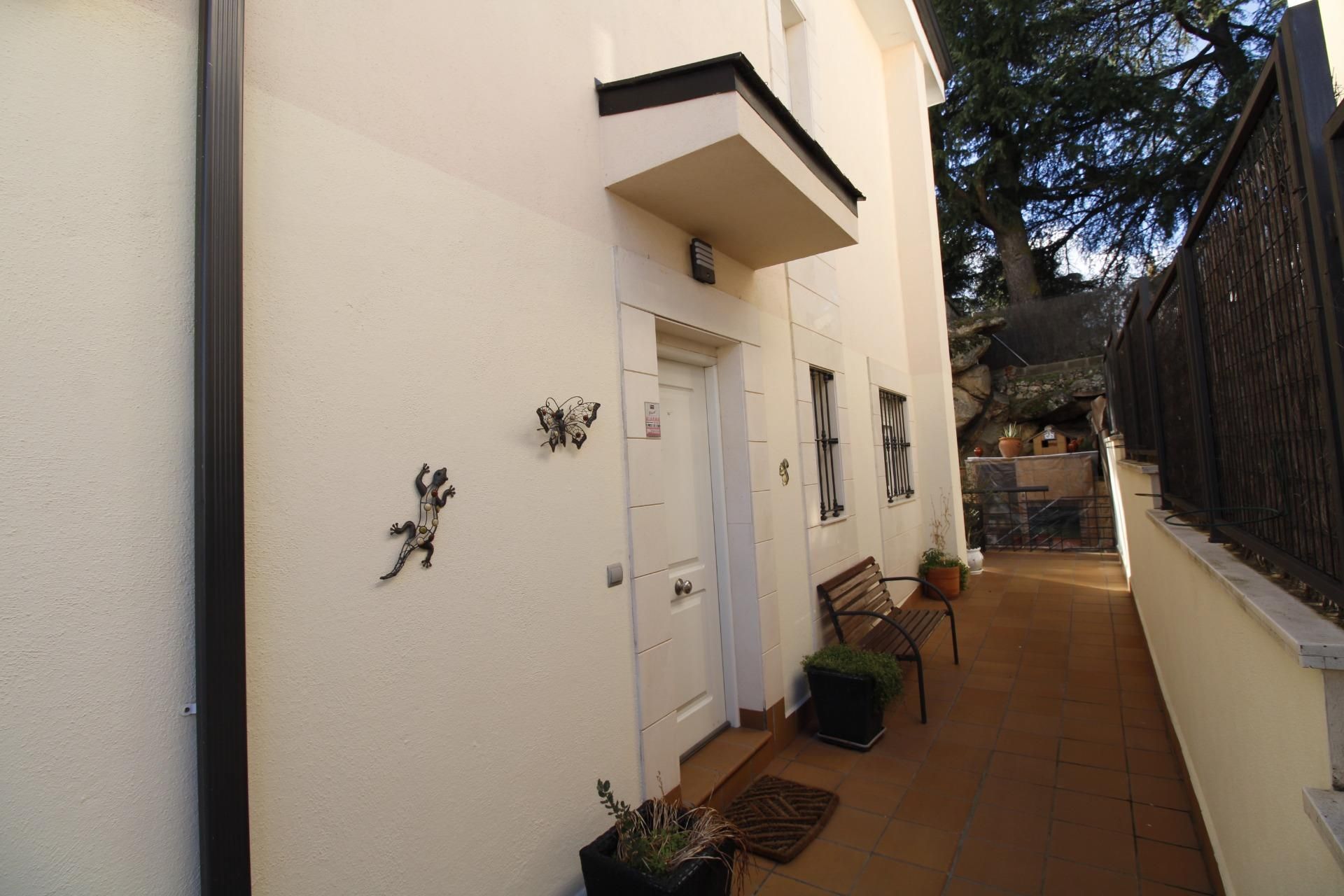 Single-family semi-detached for sale in Parque de la Coruña - Las Suertes