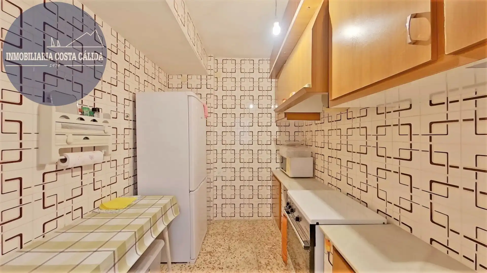 Cuina de Casa adosada en venda en Águilas amb Aire condicionat, Terrassa i Traster