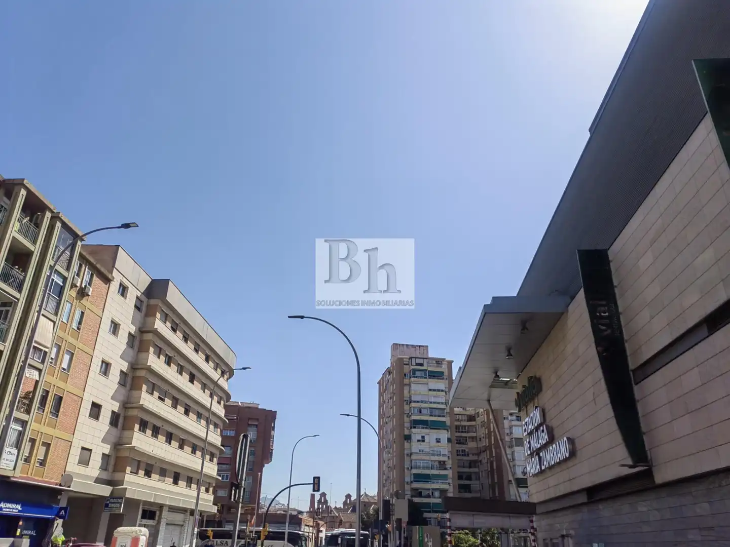 Vista exterior de Pis en venda en Málaga amb Aire condicionat