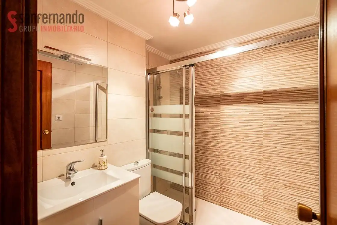 Bathroom of Flat for sale in Santander  with Heating, Terrace and Storage room