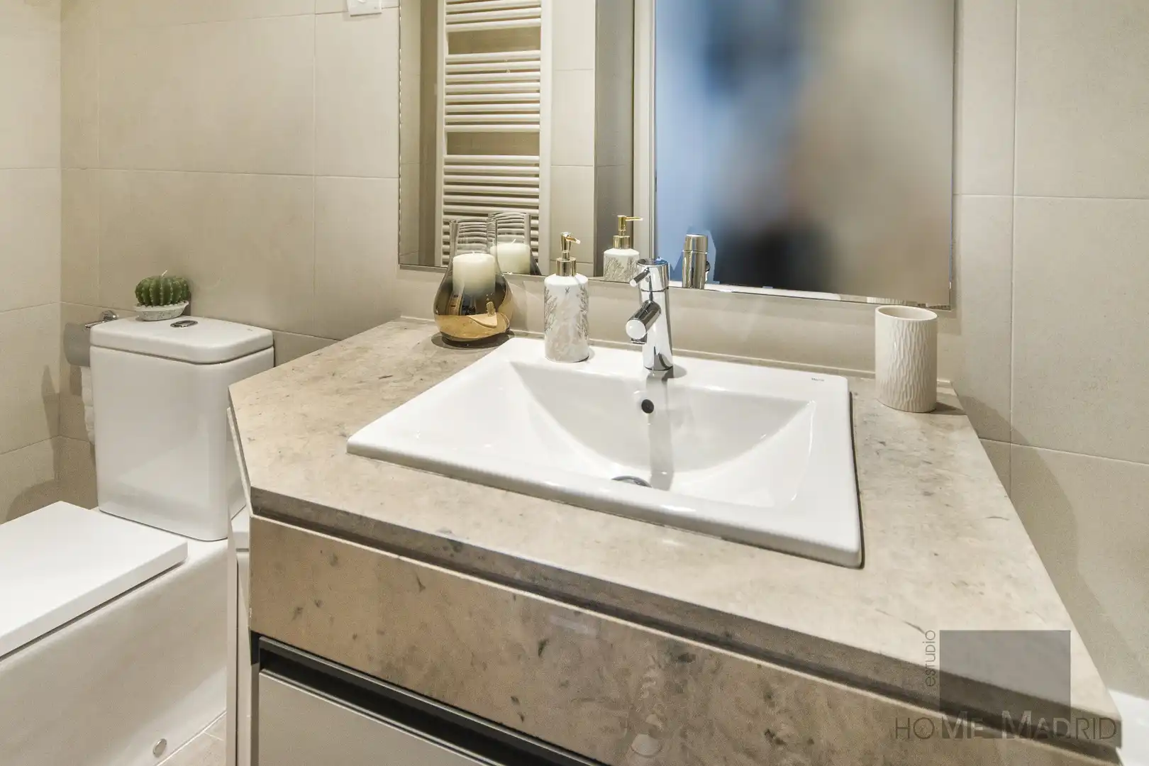 Flat for sale in Calle del Carril de los Caleros, Aravaca