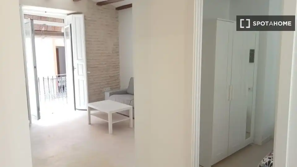 Appartamento con terrazza in affitto a Ciutat Vella, imagen 6