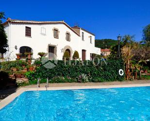 Piscina de Finca rústica en venda en Cabrera de Mar amb Calefacció, Jardí privat i Terrassa