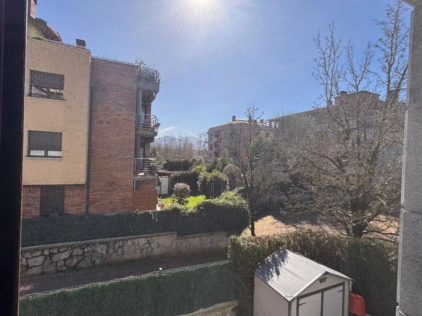 Vista exterior de Pis en venda en Donostia - San Sebastián  amb Terrassa i Balcó