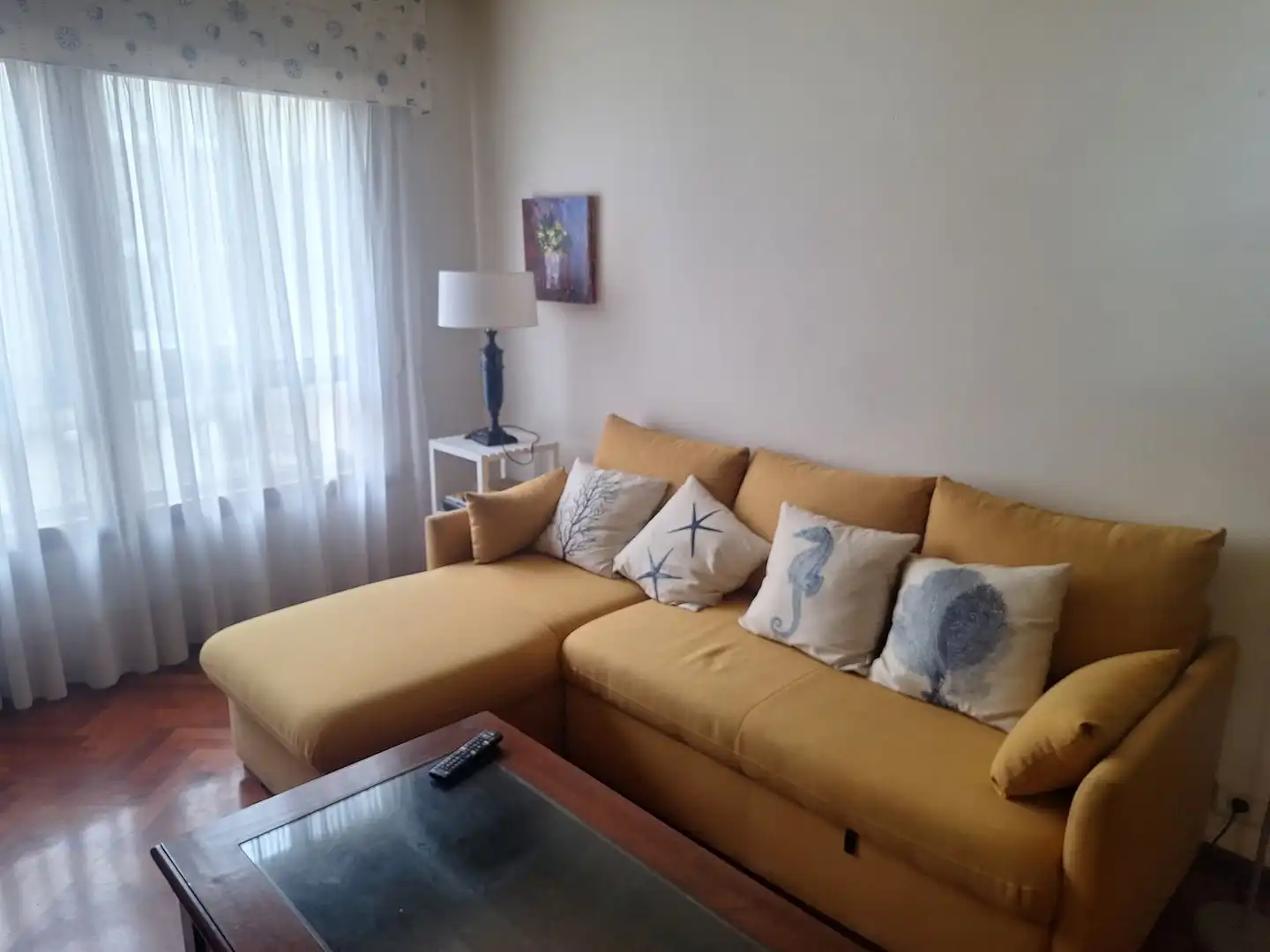 Sala de estar de Piso de alquiler en A Coruña Capital  con Trastero