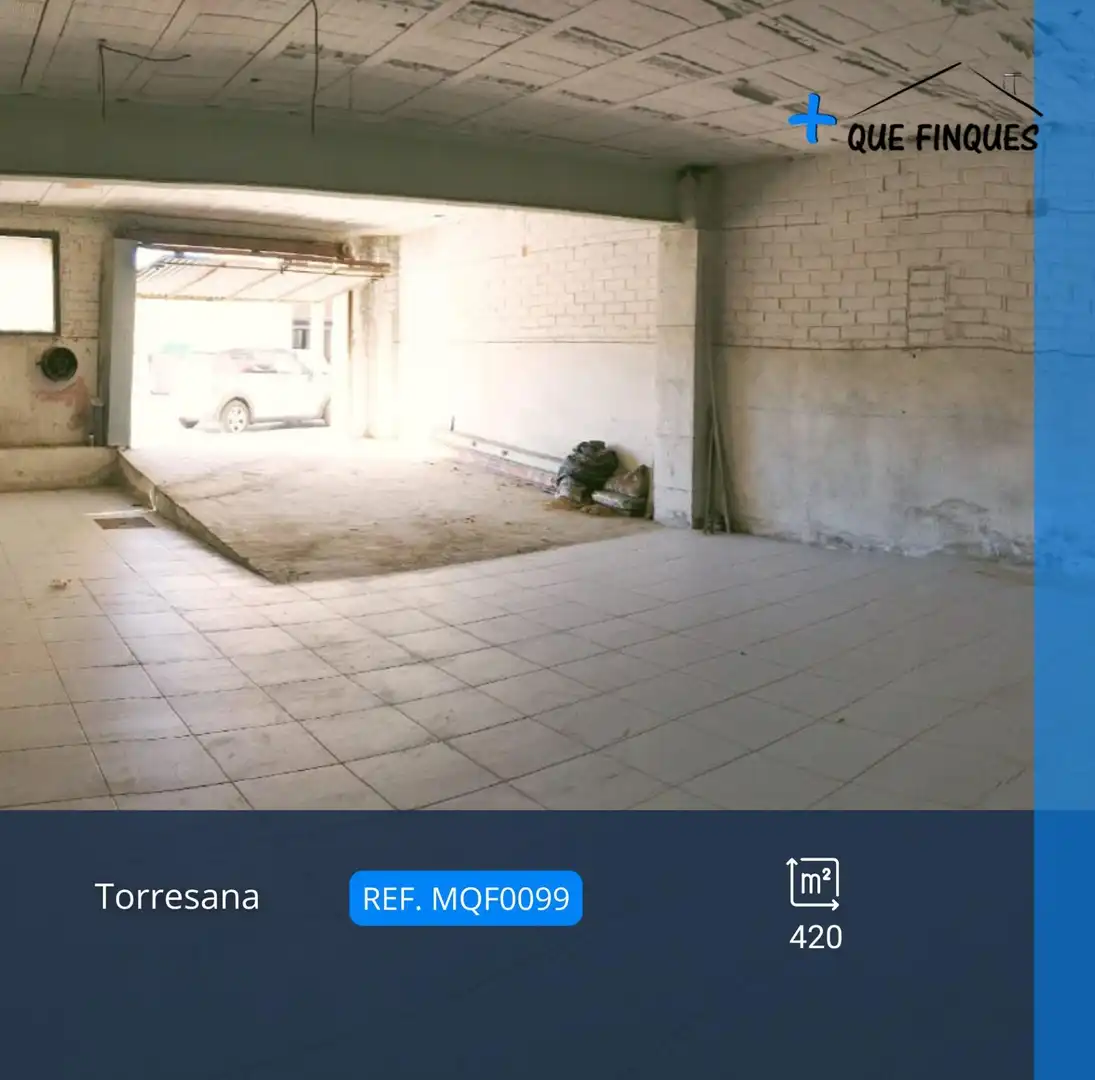 Parking de Nave industrial en venta en Terrassa