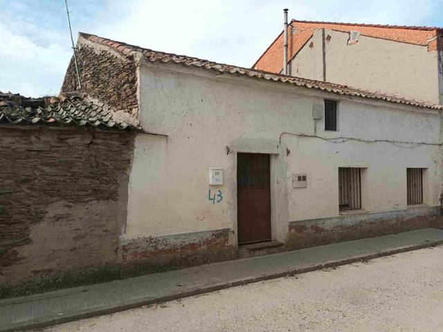 Casa-chalet en Venta en Calle Puente en Nieva