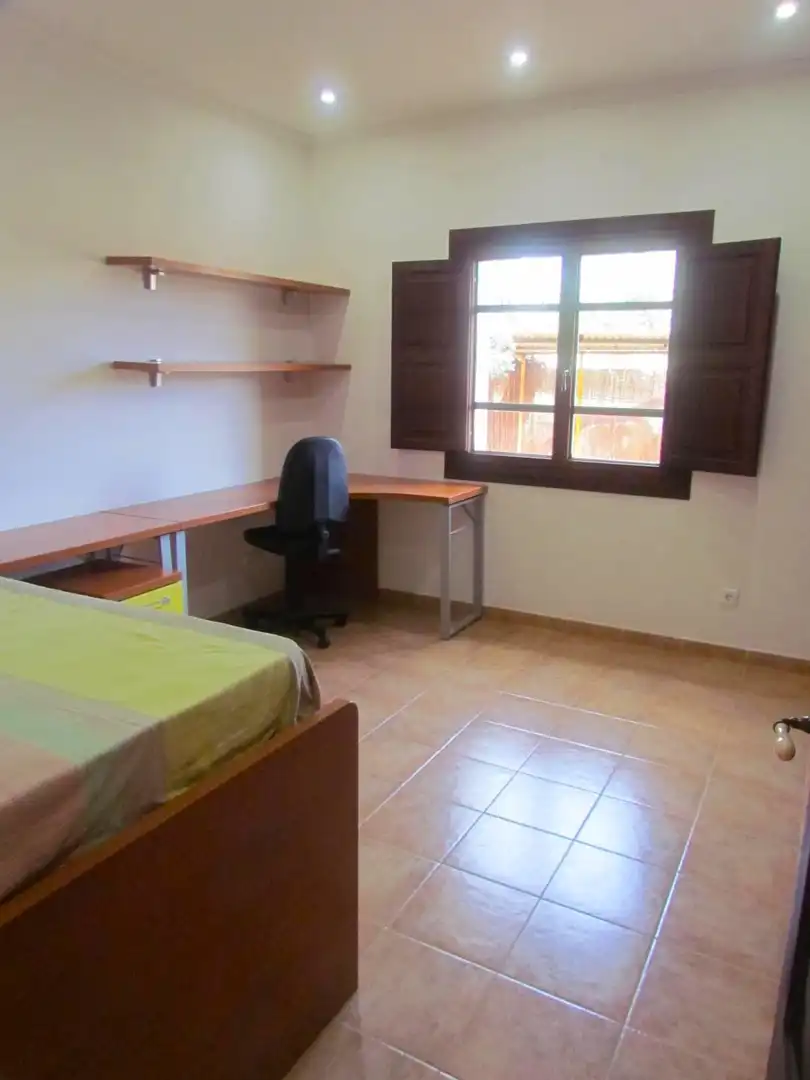 Habitación de Finca rústica de alquiler en Santa Eugènia con Aire acondicionado, Jardín privado y Terraza