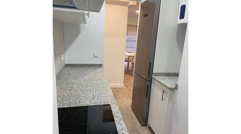 INMOBILIARIA SERRERIA VENDE EN EXCLUSIVA ESTE BONITO PISO junto  a los viveros muy centrico.La vivienda es del 1962 se t, image 3