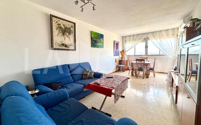 Living room of Flat for sale in Cornellà de Llobregat  with Balcony