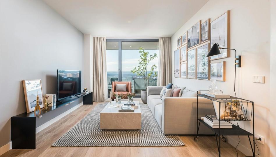 Foto 1 de Pis de lloguer a N/a, Valdeacederas, Madrid