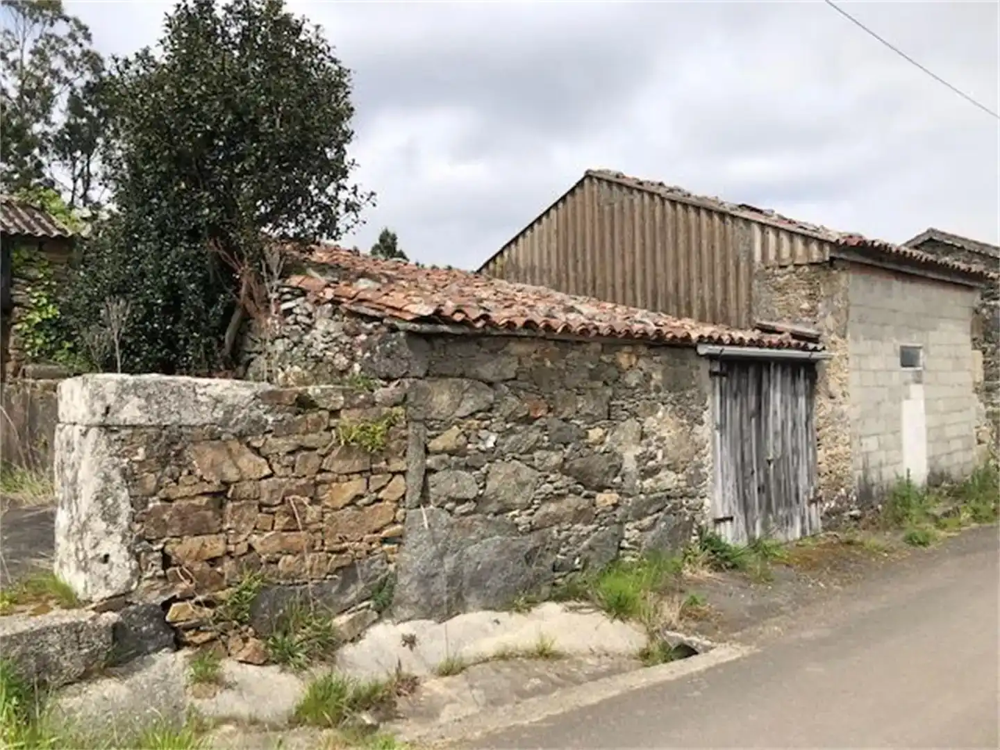 Vista exterior de Terreny en venda en Zas