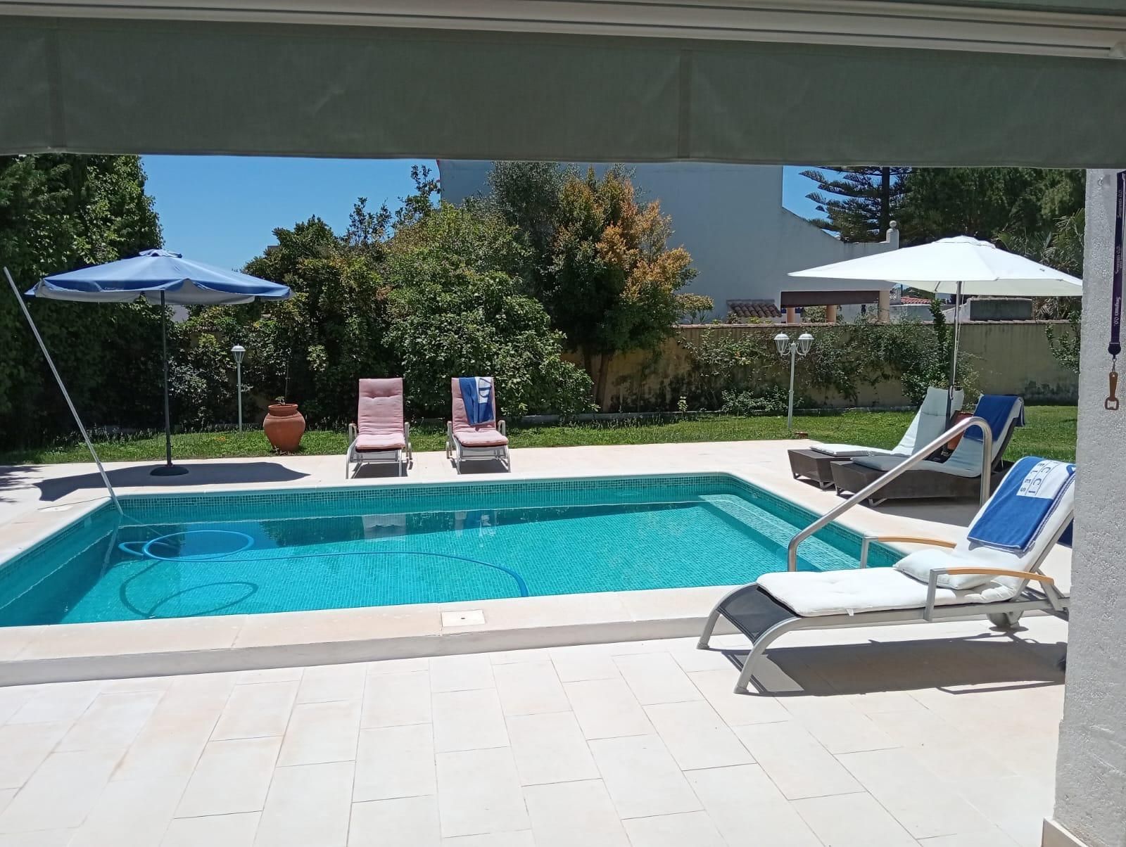 Piscina de Casa o chalet en venta en Chiclana de la Frontera con Jardín privado y Piscina