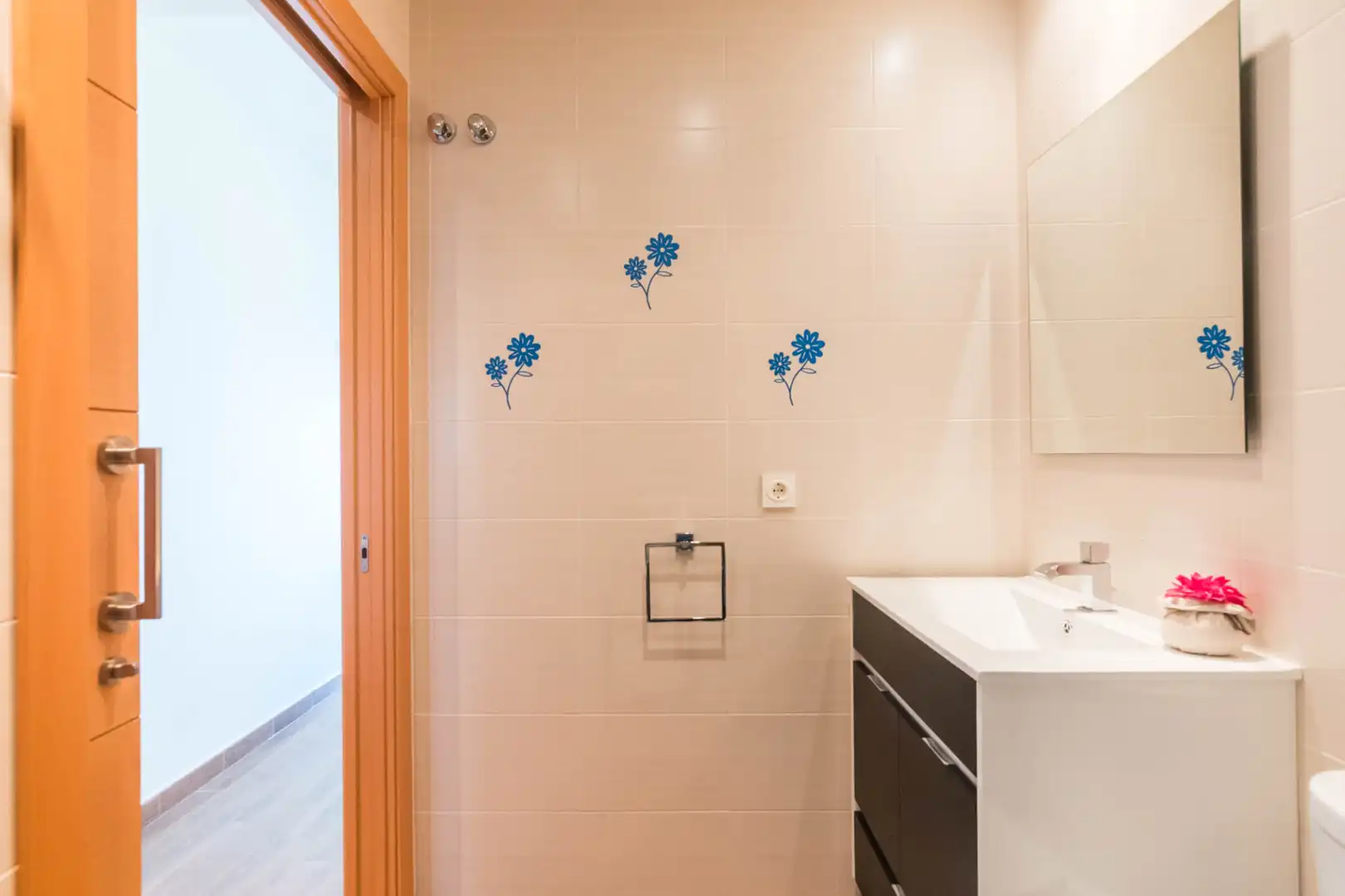Baño de Piso en venta en Pilar de la Horadada con Aire acondicionado, Calefacción y Jardín privado