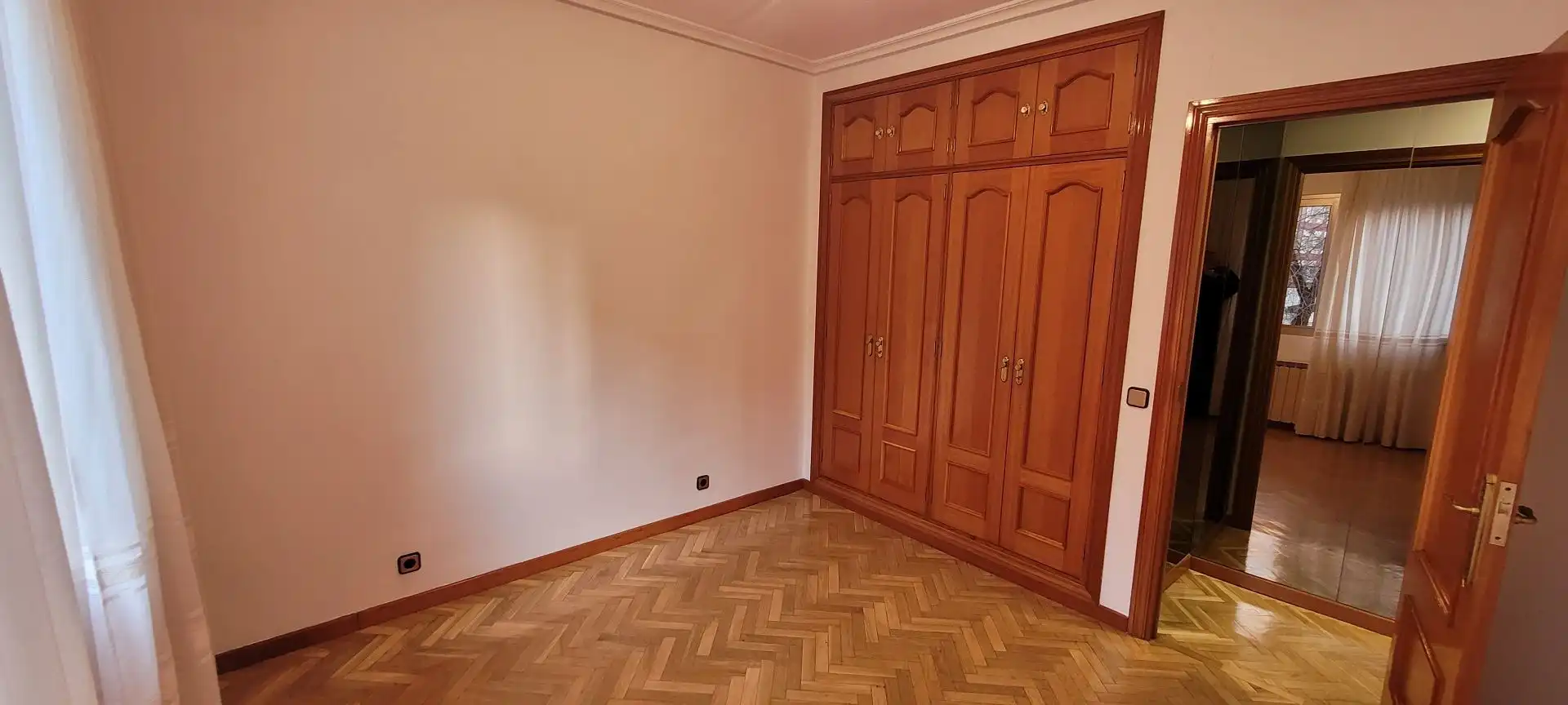 Bedroom of Flat for rent in Madrid  with Air Conditioner, Heating and Terrace