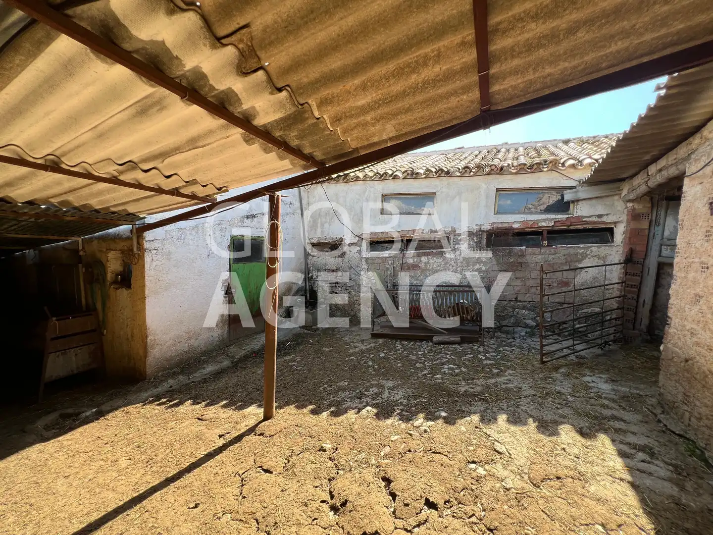 Vista exterior de Terreny en venda en Jaén
