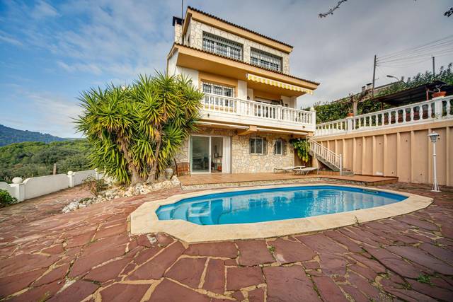 Casa-chalet en Venta en Carrer de l'Om en Caldes de Montbui