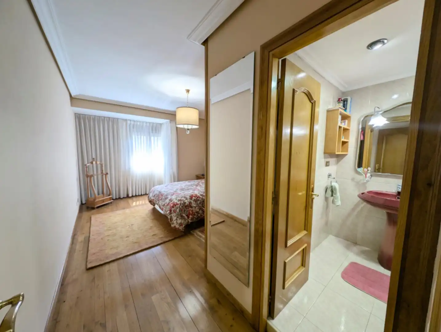 Dormitori de Casa o xalet en venda en Aller amb Calefacció, Jardí privat i Terrassa