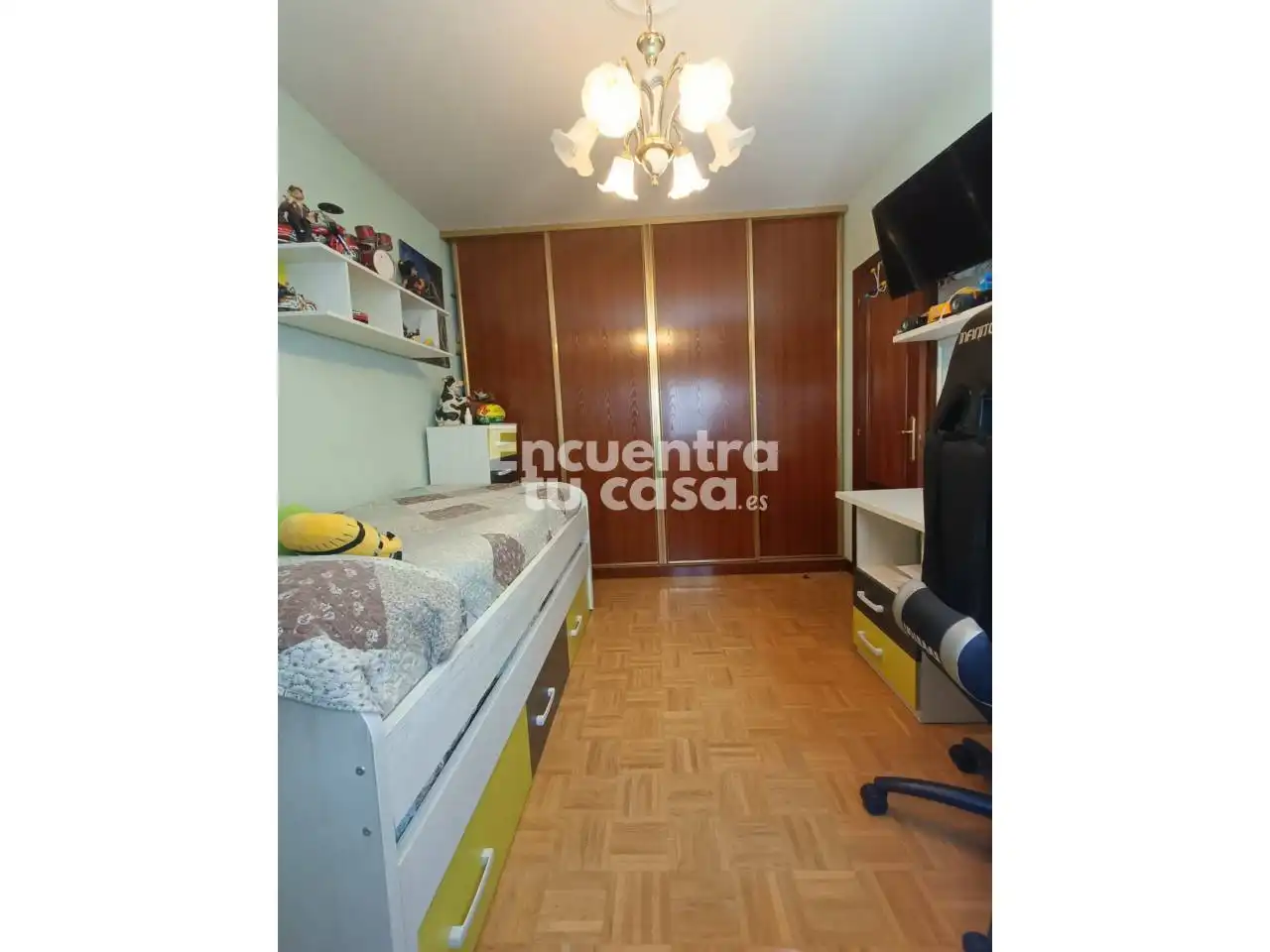 Habitación de Apartamento en venta en Miranda de Ebro con Calefacción, Parquet y Trastero
