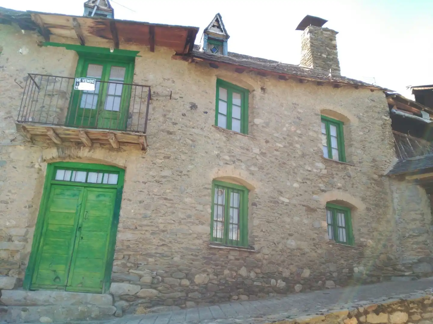 Casa rústica con terraza en venta en Carrer Unica, imagen 4