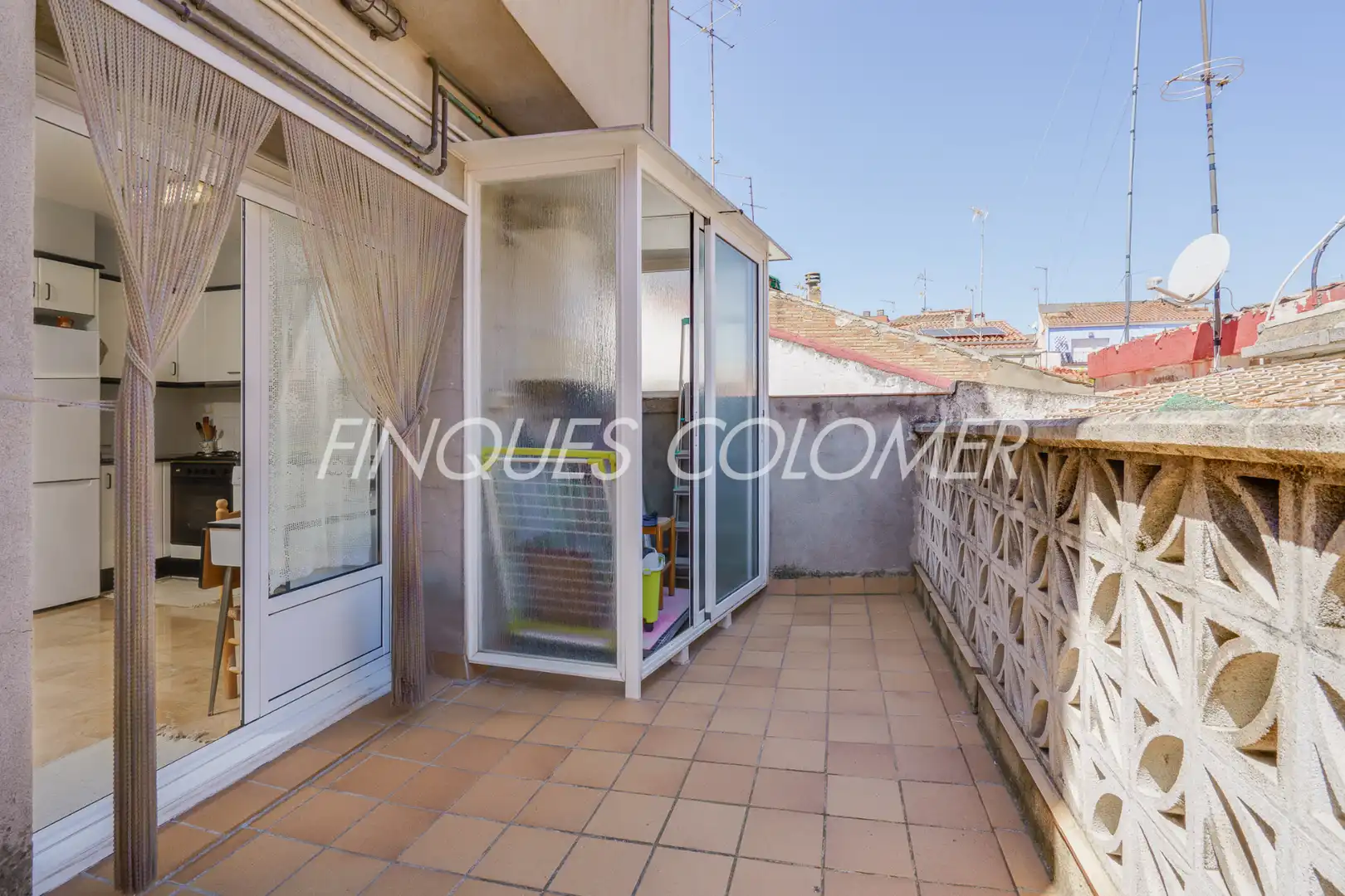 Terrasse von Einfamilien-Reihenhaus zum Verkauf in Rubí mit Klimaanlage, Heizung und Terrasse
