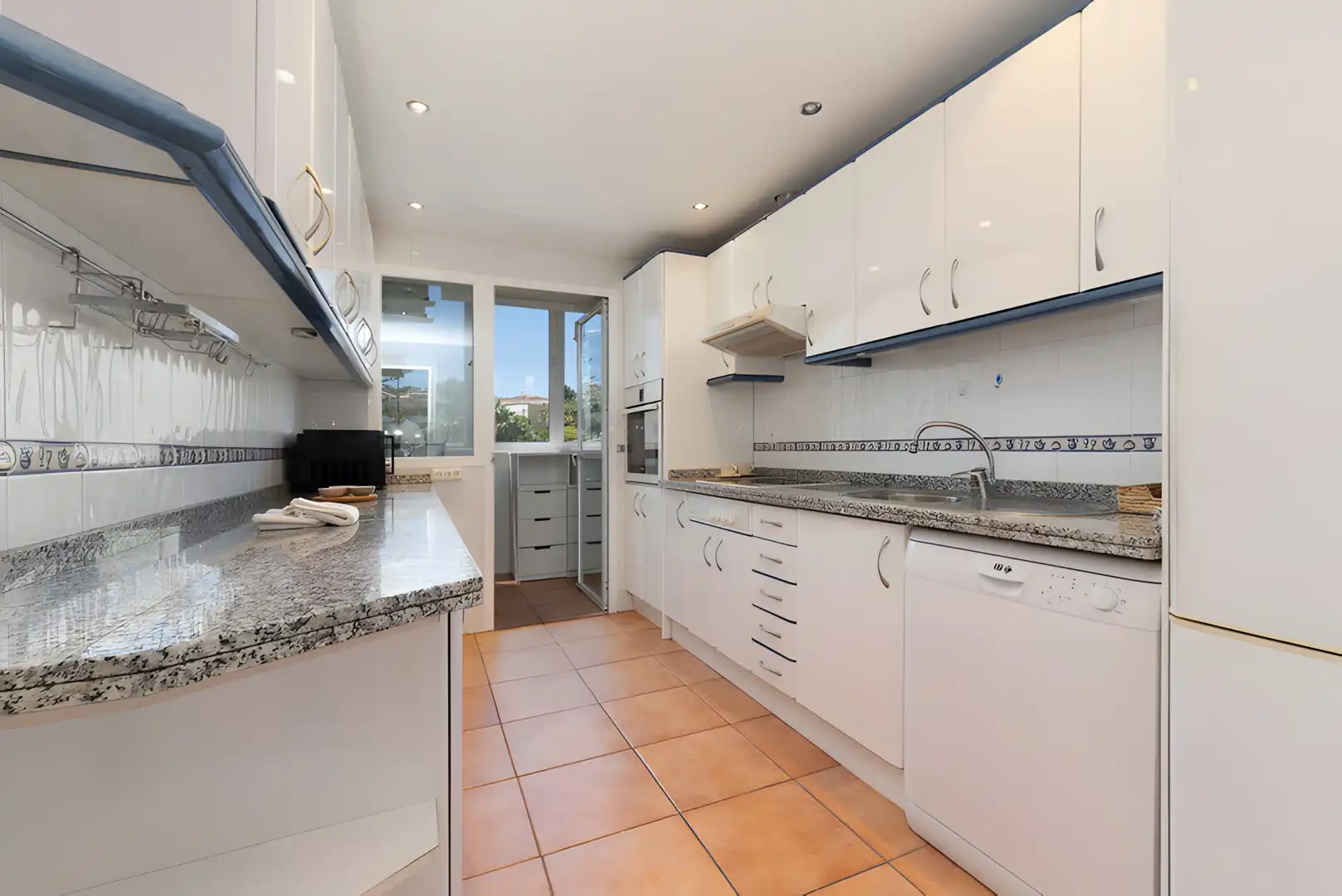 Cuina de Apartament en venda en Mijas amb Aire condicionat, Calefacció i Terrassa
