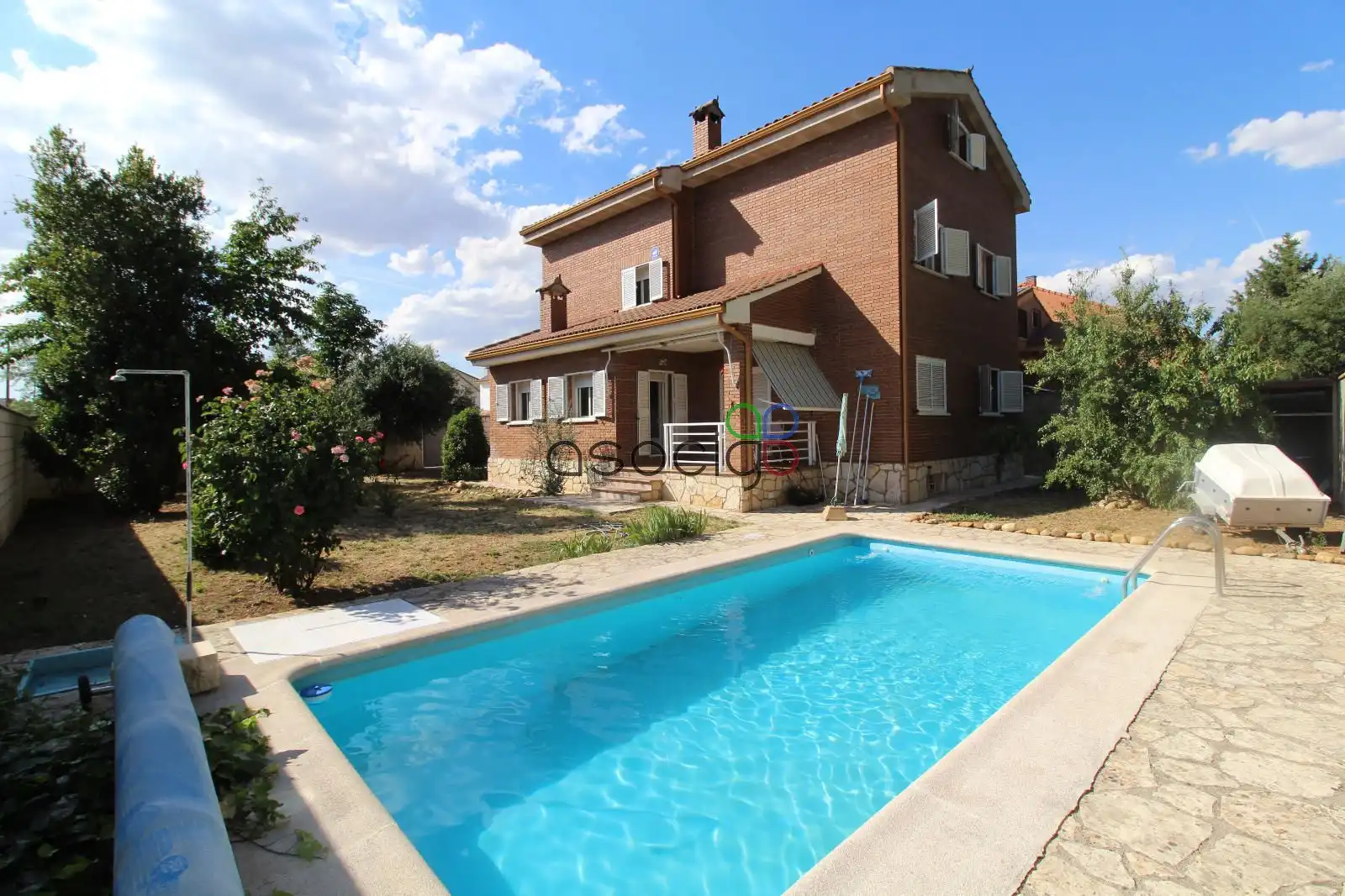 Swimming pool of Houses for sale in Cabanillas del Campo  with Heating and Swimming Pool