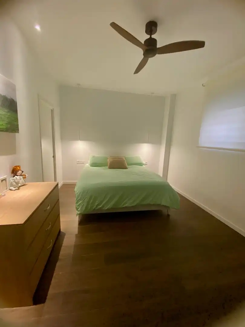 Schlafzimmer von Erdgeschoss zum Verkauf in Benetússer mit Klimaanlage, Heizung und Terrasse