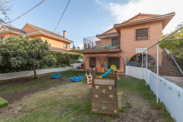 Casa-chalet en Venta en Ogíjares