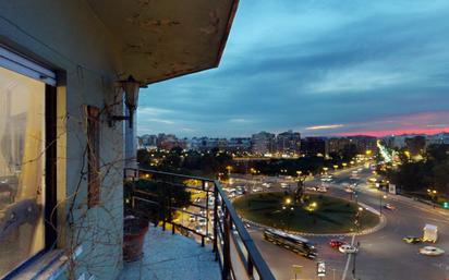 Vista exterior de Pis en venda en  Valencia Capital amb Balcó