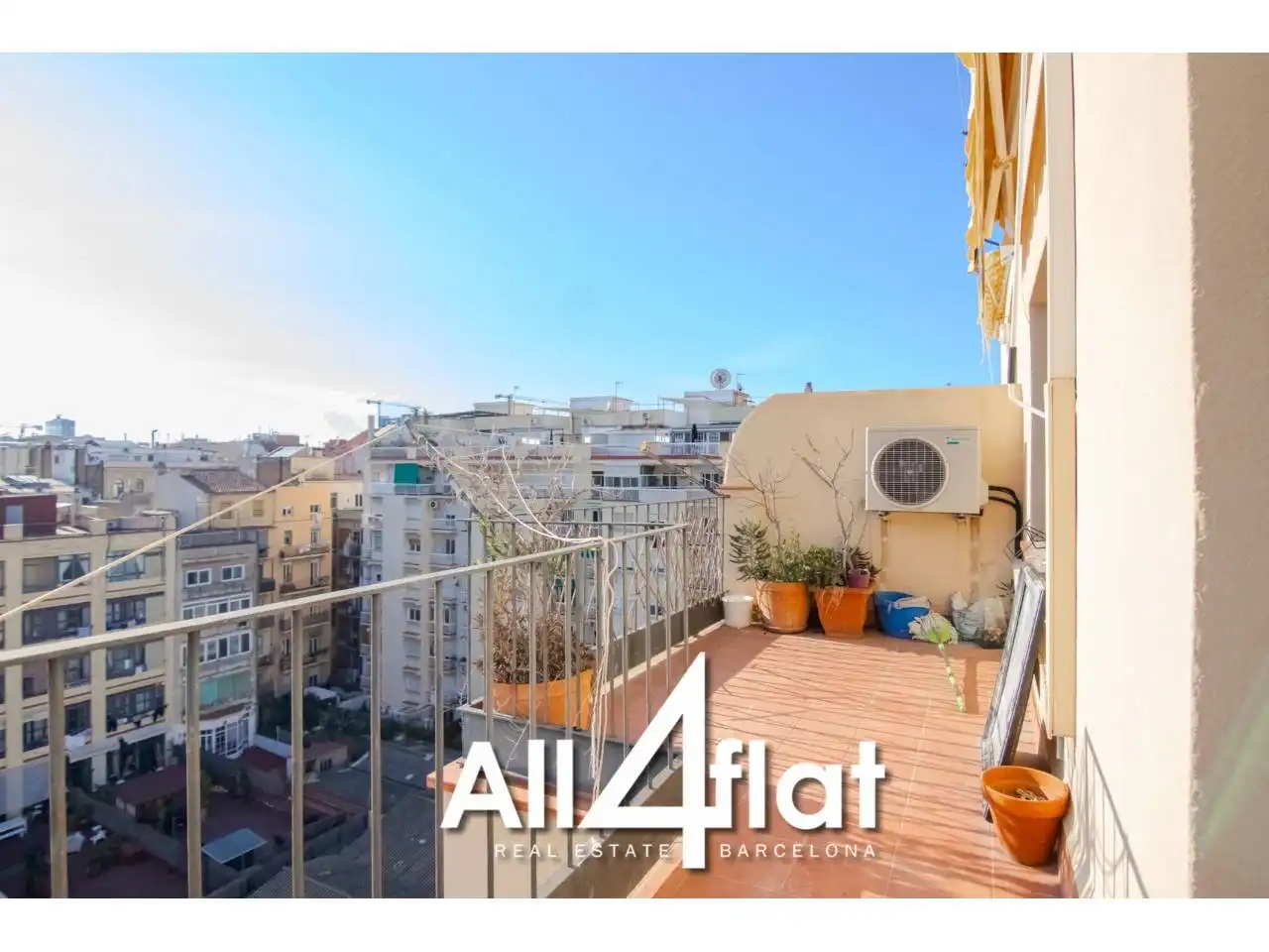 Penthouse mit Aufzug zum Verkauf in Calle Comte d´Urgell