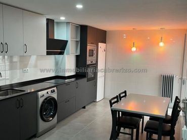 Flat with lift for sale in Oeste